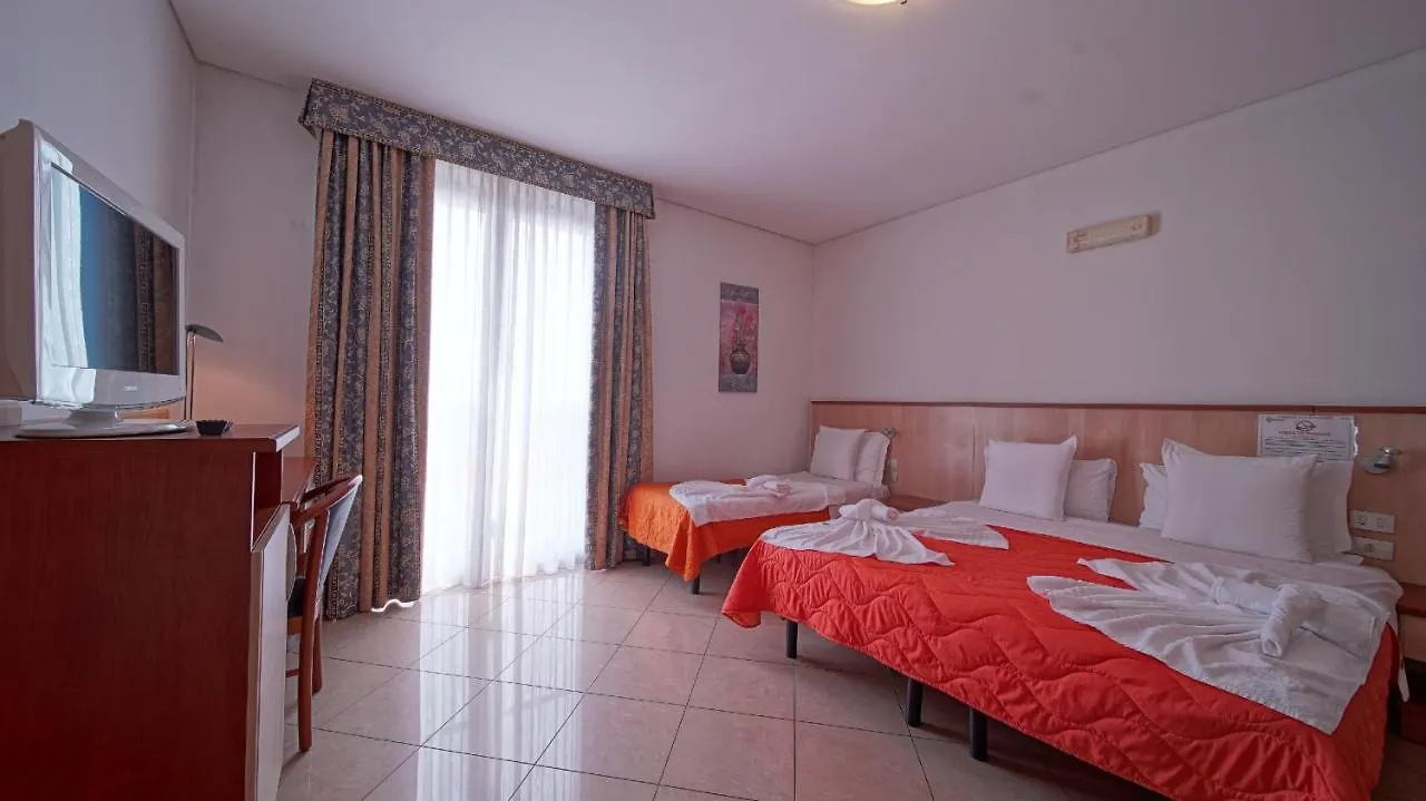 ***  Hotel Nuovo Sole Hns Bovolone İtalya