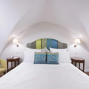 *** Guest house Diecisedici Italy